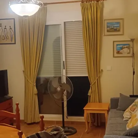Apartment La Campana